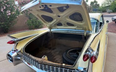 Cadillac-Fleetwood-1959-Sedan-15