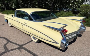 Cadillac-Fleetwood-1959-Sedan-17