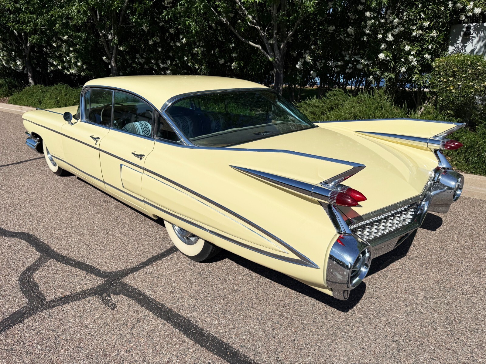 Cadillac-Fleetwood-1959-Sedan-17