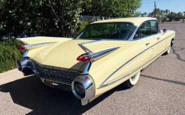 Cadillac-Fleetwood-1959-Sedan-2