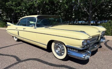 Cadillac-Fleetwood-1959-Sedan