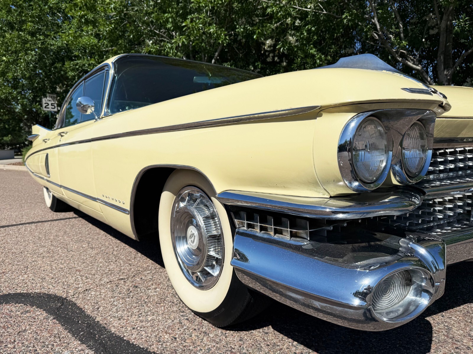 Cadillac-Fleetwood-1959-Sedan-5
