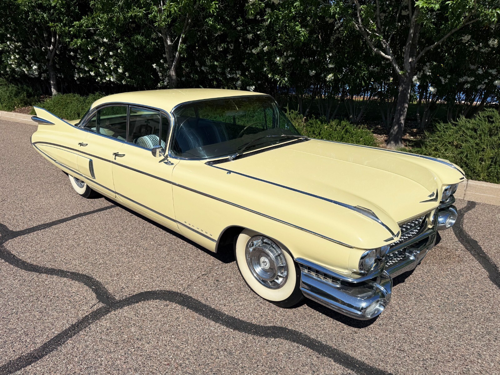 Cadillac-Fleetwood-1959-Sedan-8