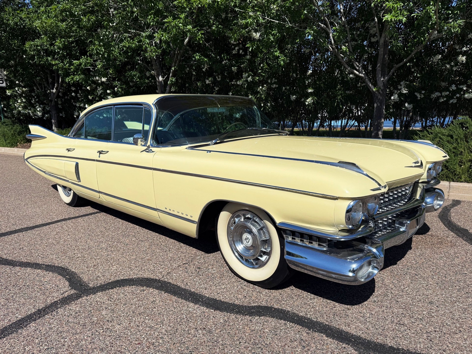 Cadillac-Fleetwood-1959-Sedan