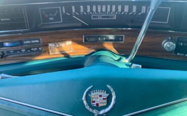 Cadillac-Fleetwood-1972-17