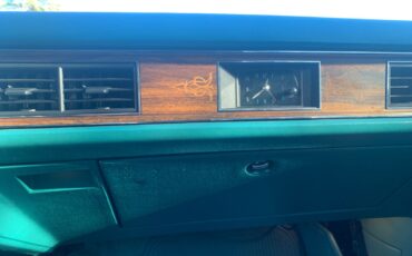 Cadillac-Fleetwood-1972-20