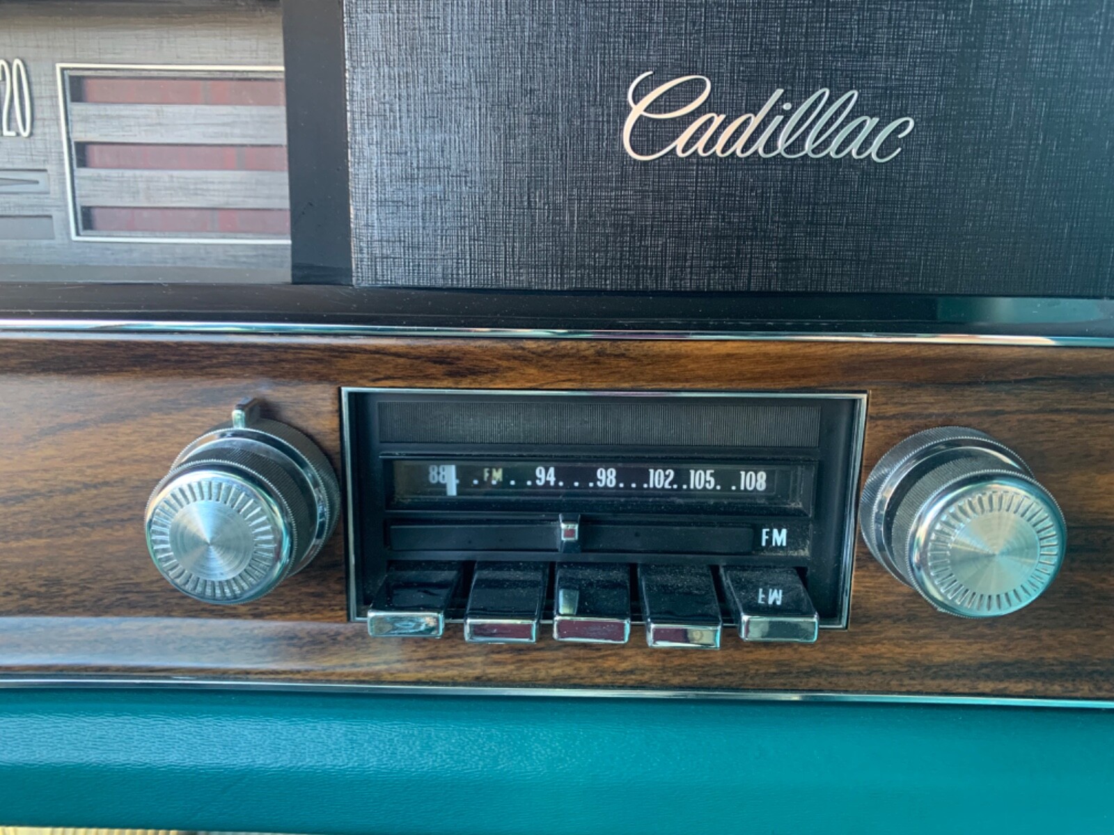 Cadillac-Fleetwood-1972-21