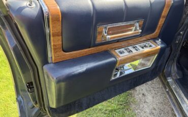 Cadillac-Fleetwood-1980-Sedan-11