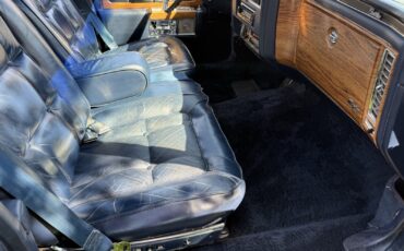 Cadillac-Fleetwood-1980-Sedan-14