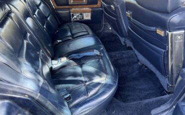 Cadillac-Fleetwood-1980-Sedan-16