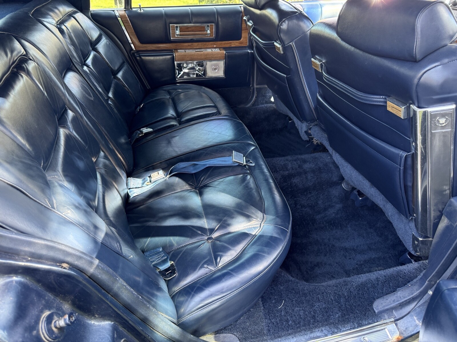 Cadillac-Fleetwood-1980-Sedan-16