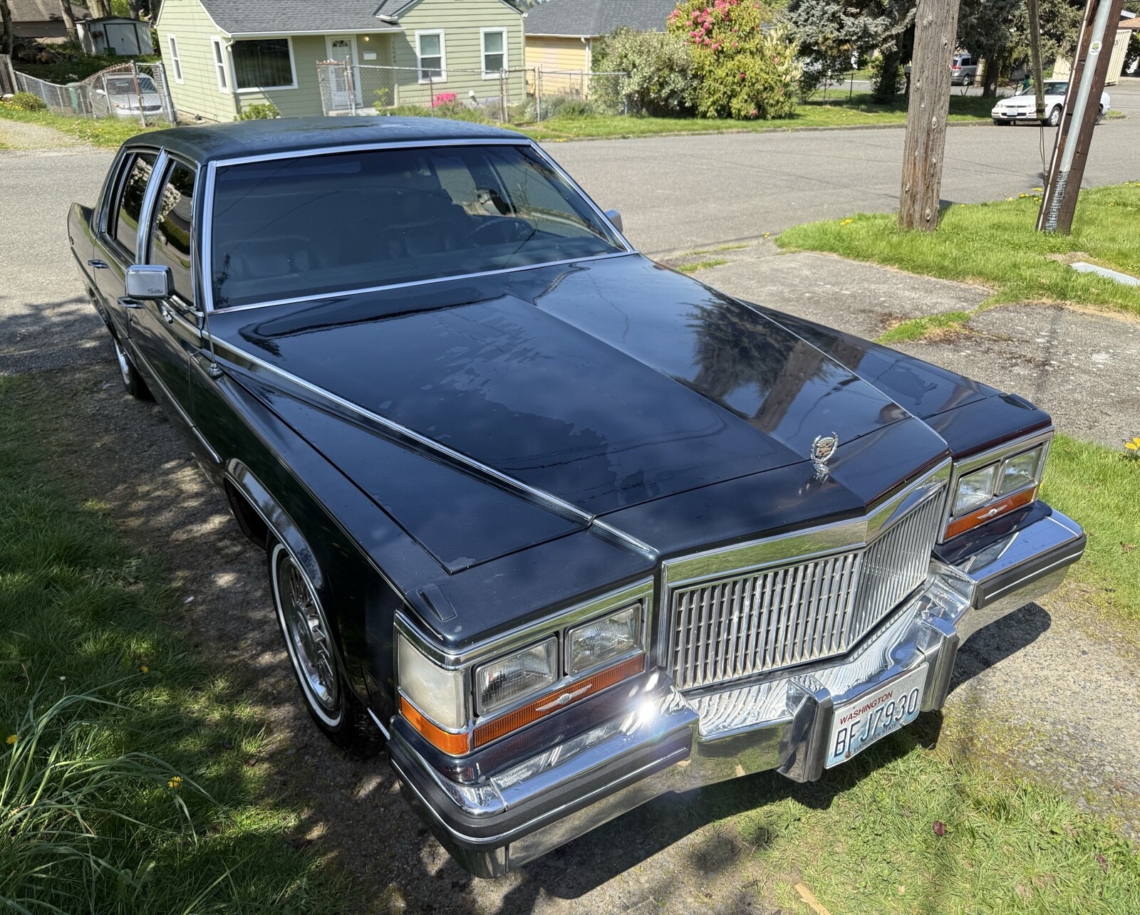 Cadillac-Fleetwood-1980-Sedan-4