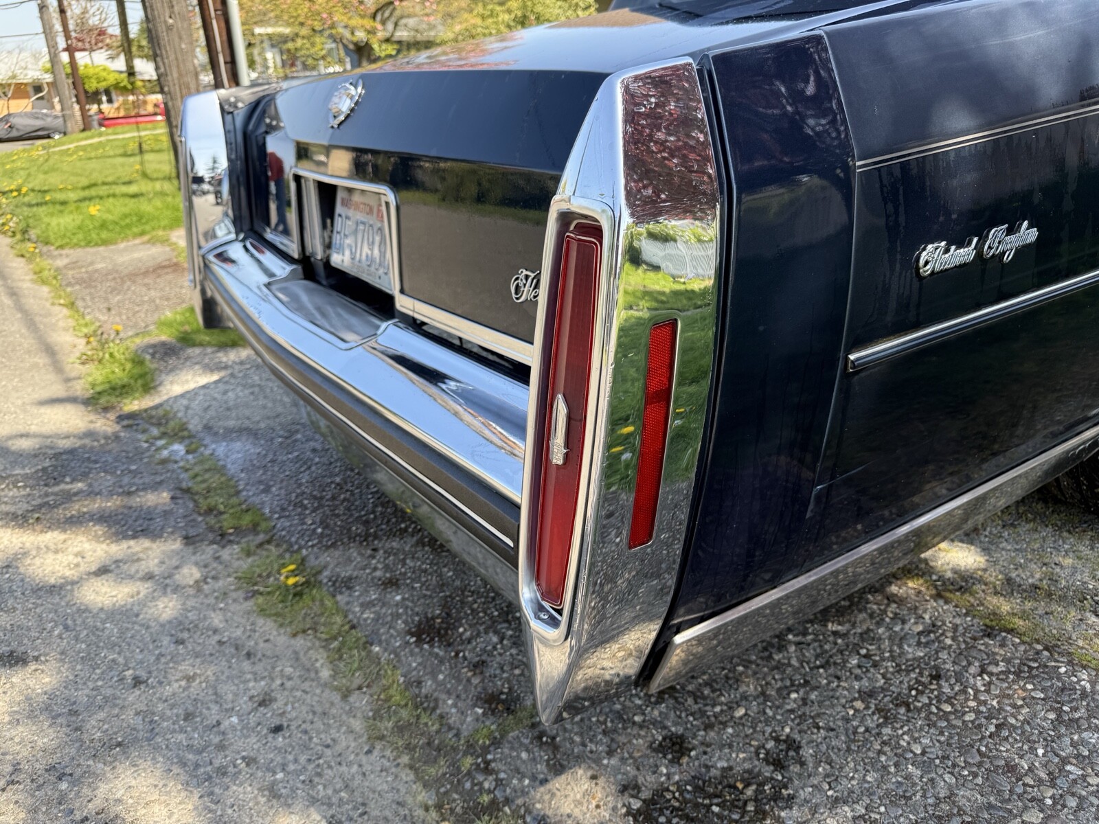 Cadillac-Fleetwood-1980-Sedan-5