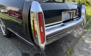 Cadillac-Fleetwood-1980-Sedan-6
