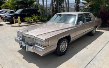 Cadillac-Fleetwood-1991-Sedan-3