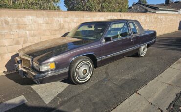 Cadillac-Fleetwood-1992-Coupe-1