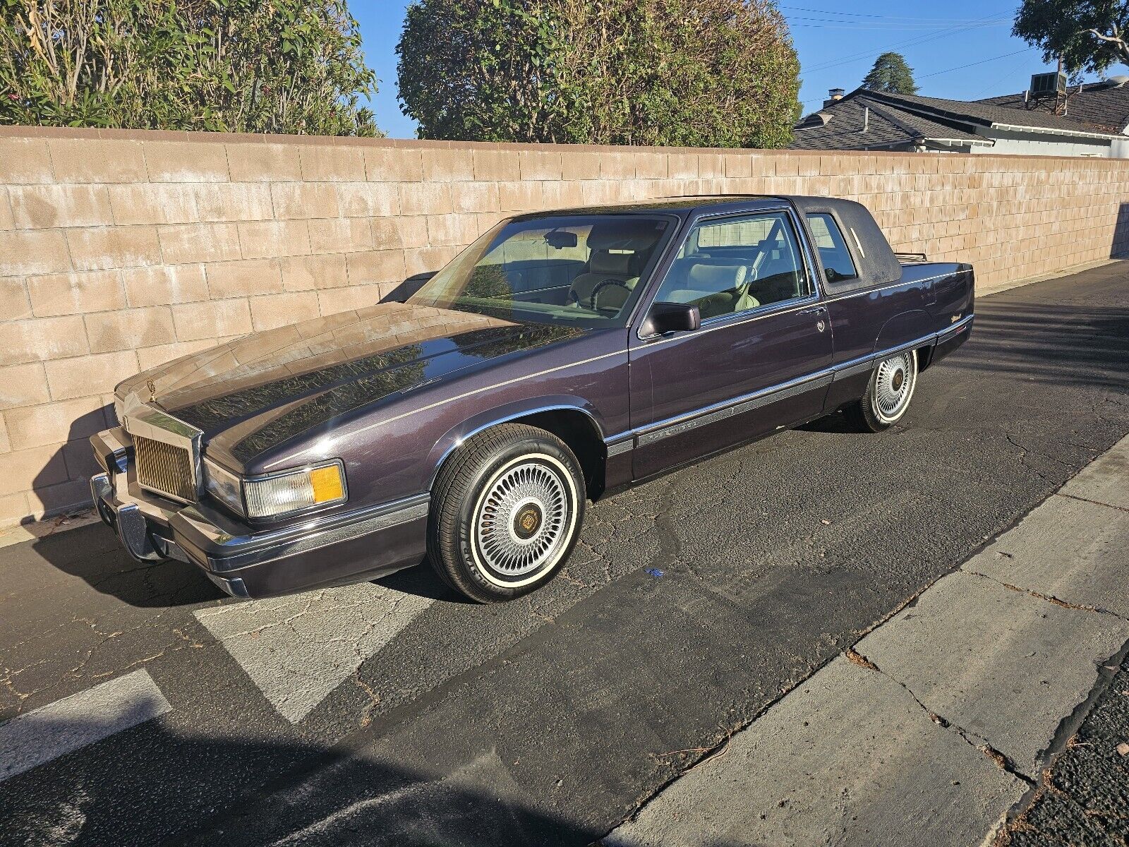 Cadillac-Fleetwood-1992-Coupe-1