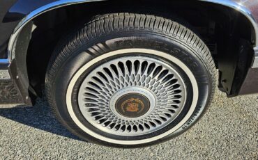 Cadillac-Fleetwood-1992-Coupe-11