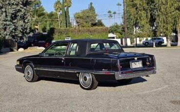 Cadillac-Fleetwood-1992-Coupe-22