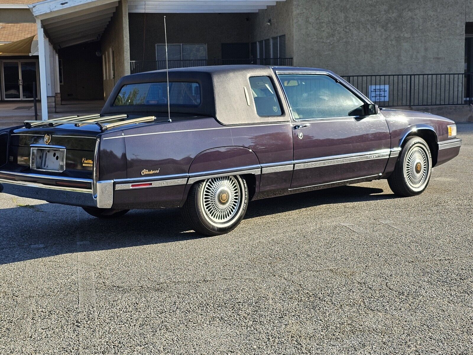 Cadillac-Fleetwood-1992-Coupe-6