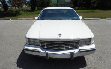 Cadillac-Fleetwood-1993-Sedan-10