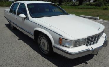 Cadillac-Fleetwood-1993-Sedan-12