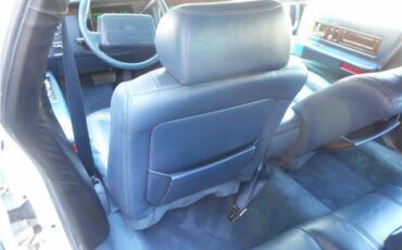 Cadillac-Fleetwood-1993-Sedan-19