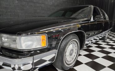 Cadillac-Fleetwood-1994-Sedan-22