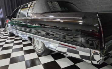 Cadillac-Fleetwood-1994-Sedan-26