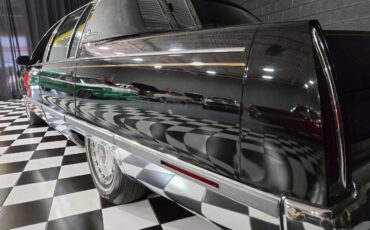Cadillac-Fleetwood-1994-Sedan-27