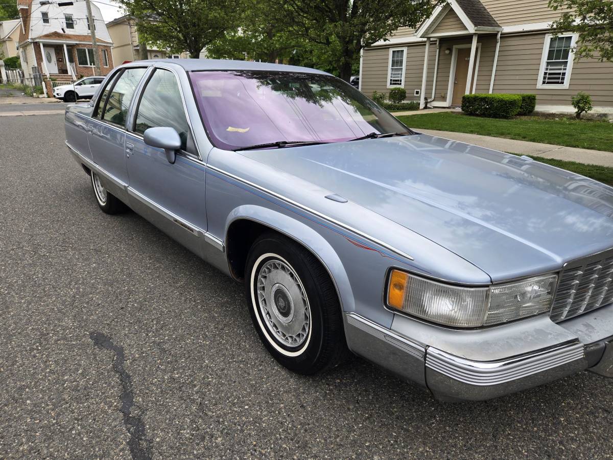 Cadillac-Fleetwood-1994-blue-16