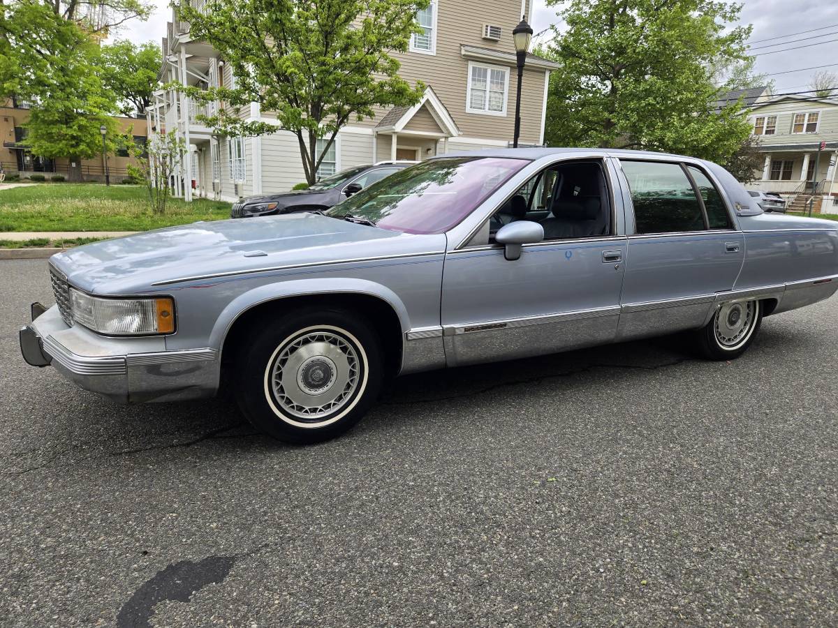 Cadillac-Fleetwood-1994-blue-2