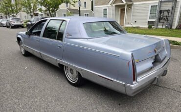 Cadillac-Fleetwood-1994-blue-3