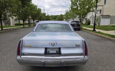 Cadillac-Fleetwood-1994-blue-4