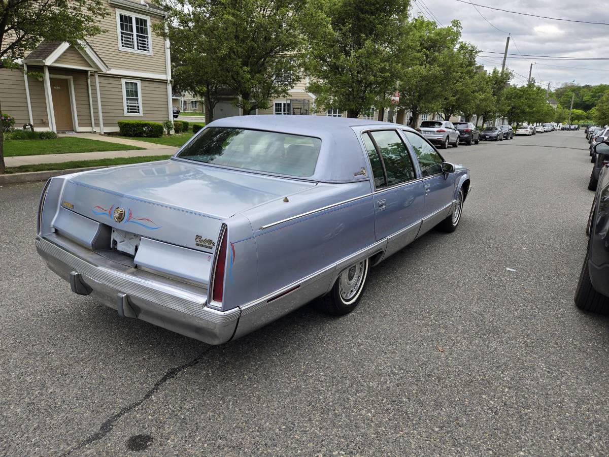 Cadillac-Fleetwood-1994-blue-5