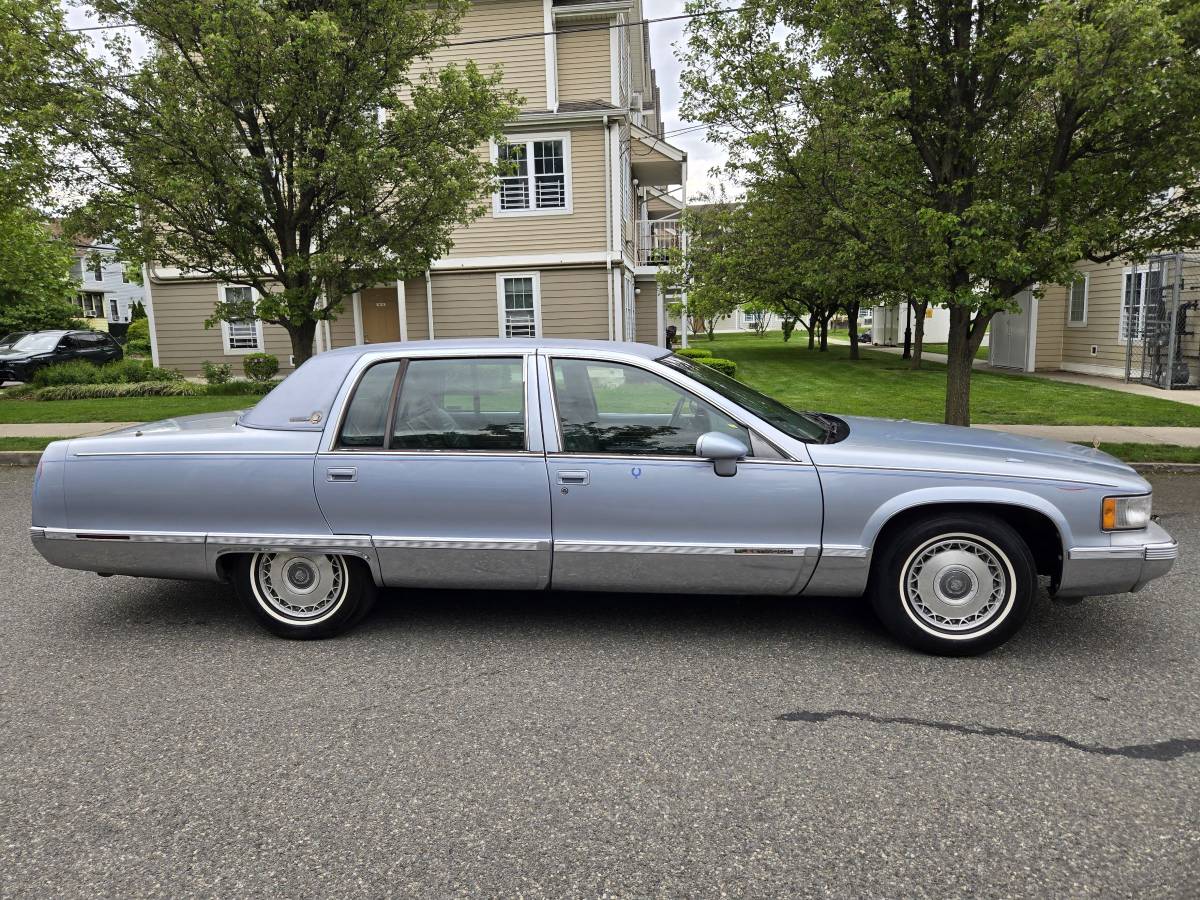 Cadillac-Fleetwood-1994-blue-6