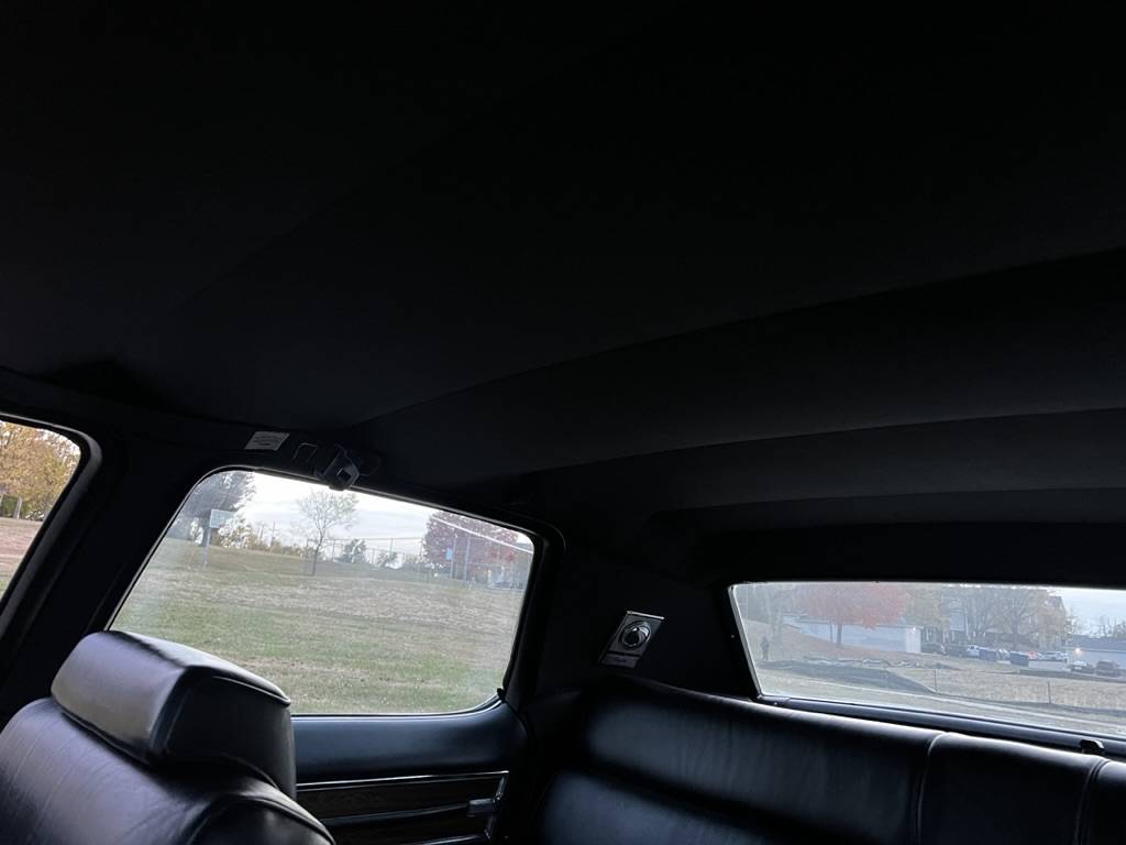 Cadillac-Fleetwood-brougham-1972-12