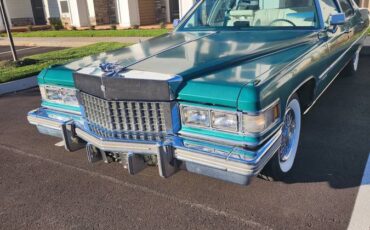 Cadillac-Fleetwood-brougham-1976-6