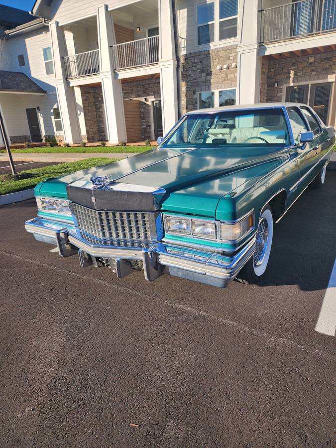 Cadillac-Fleetwood-brougham-1976-6