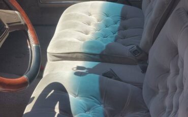 Cadillac-Fleetwood-brougham-de-elegance-1990-brown