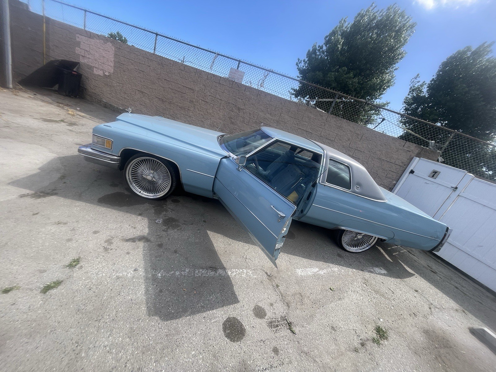 Cadillac-Other-1976-Coupe-2