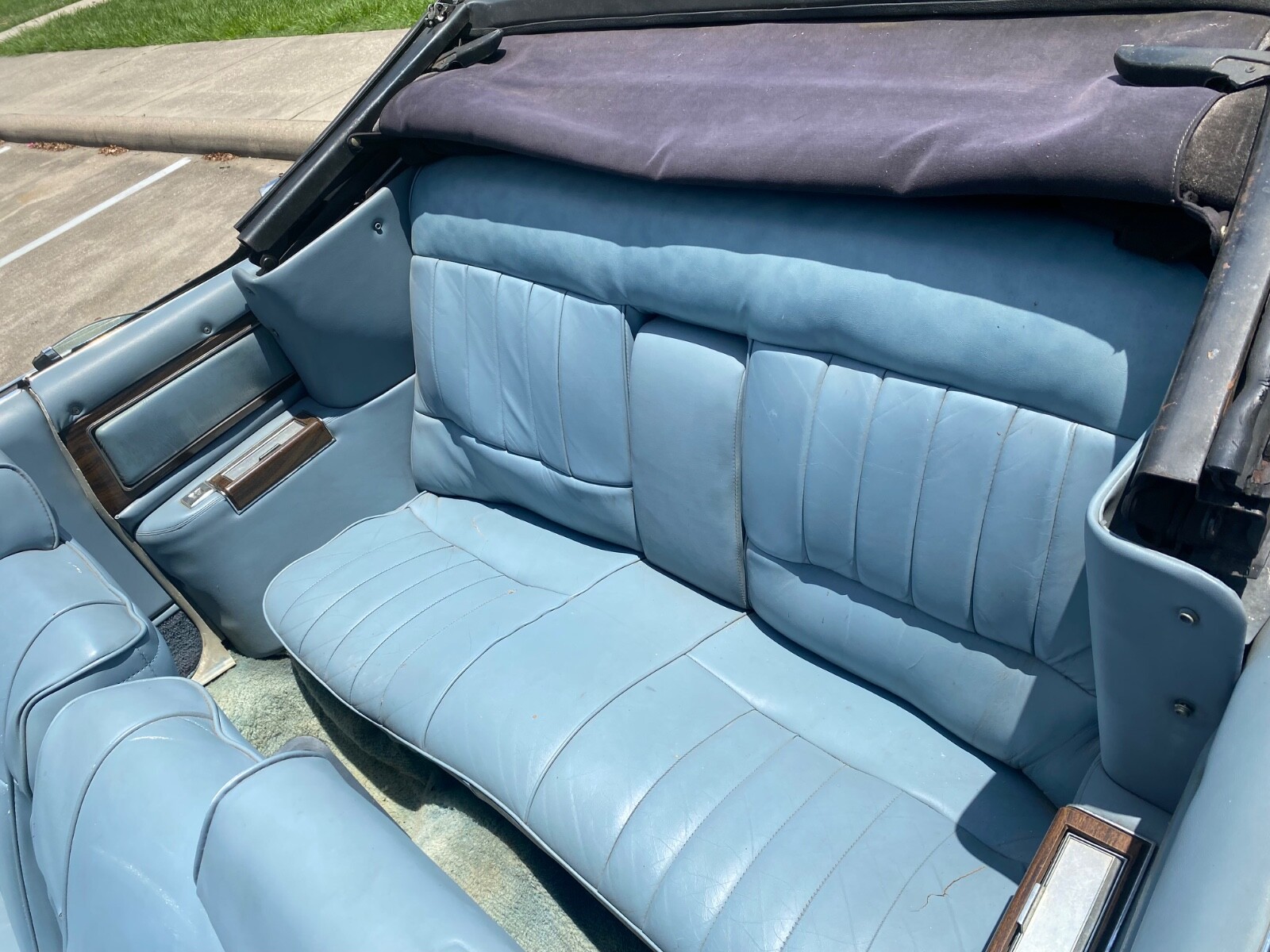 Cadillac-Paris-1978-Convertible-5