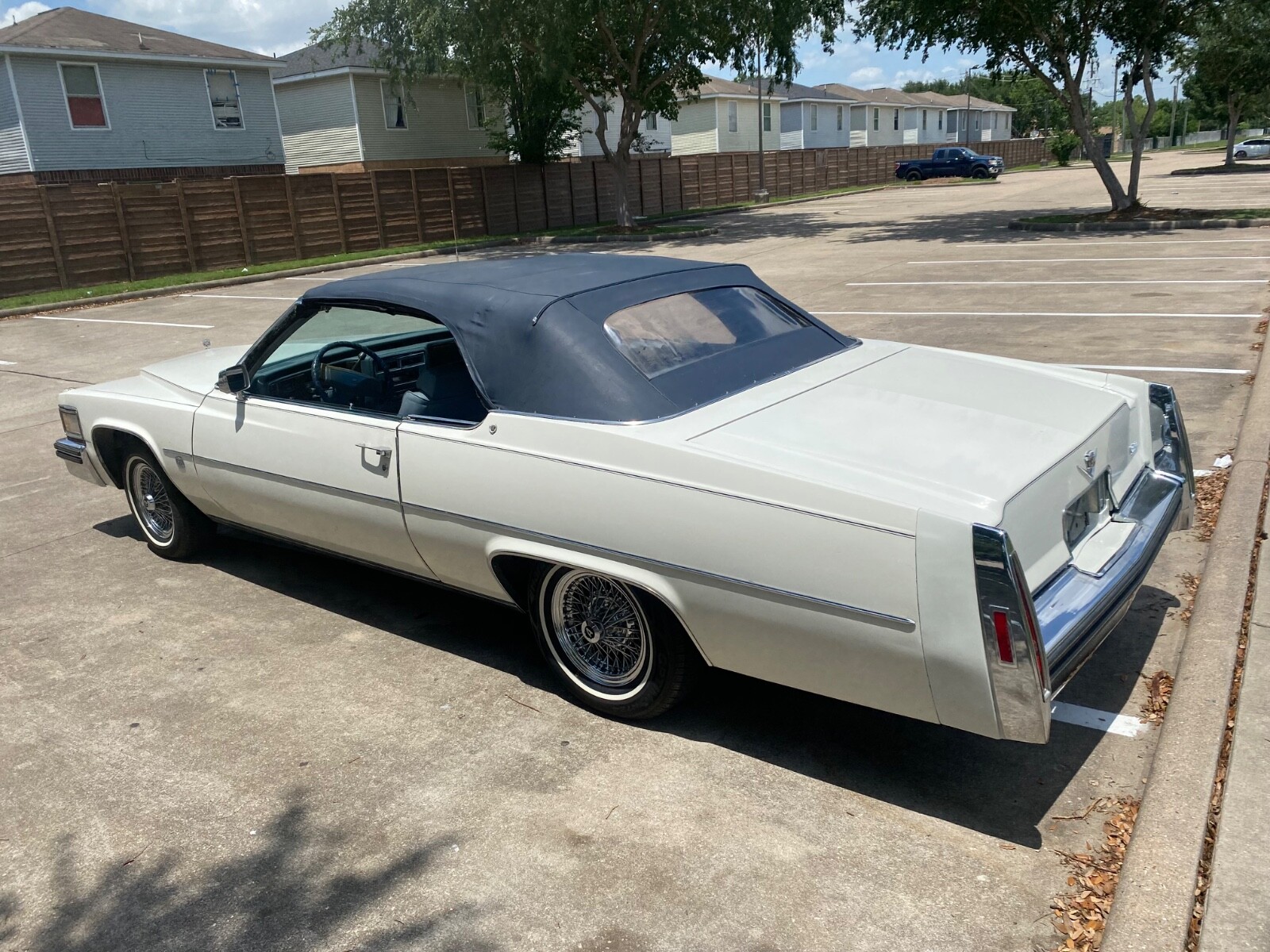 Cadillac-Paris-1978-Convertible-8