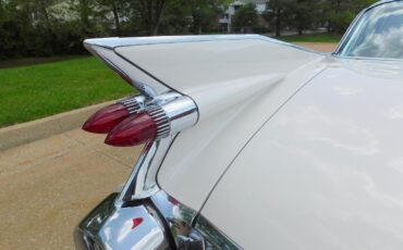 Cadillac-SERIES-62-1959-26