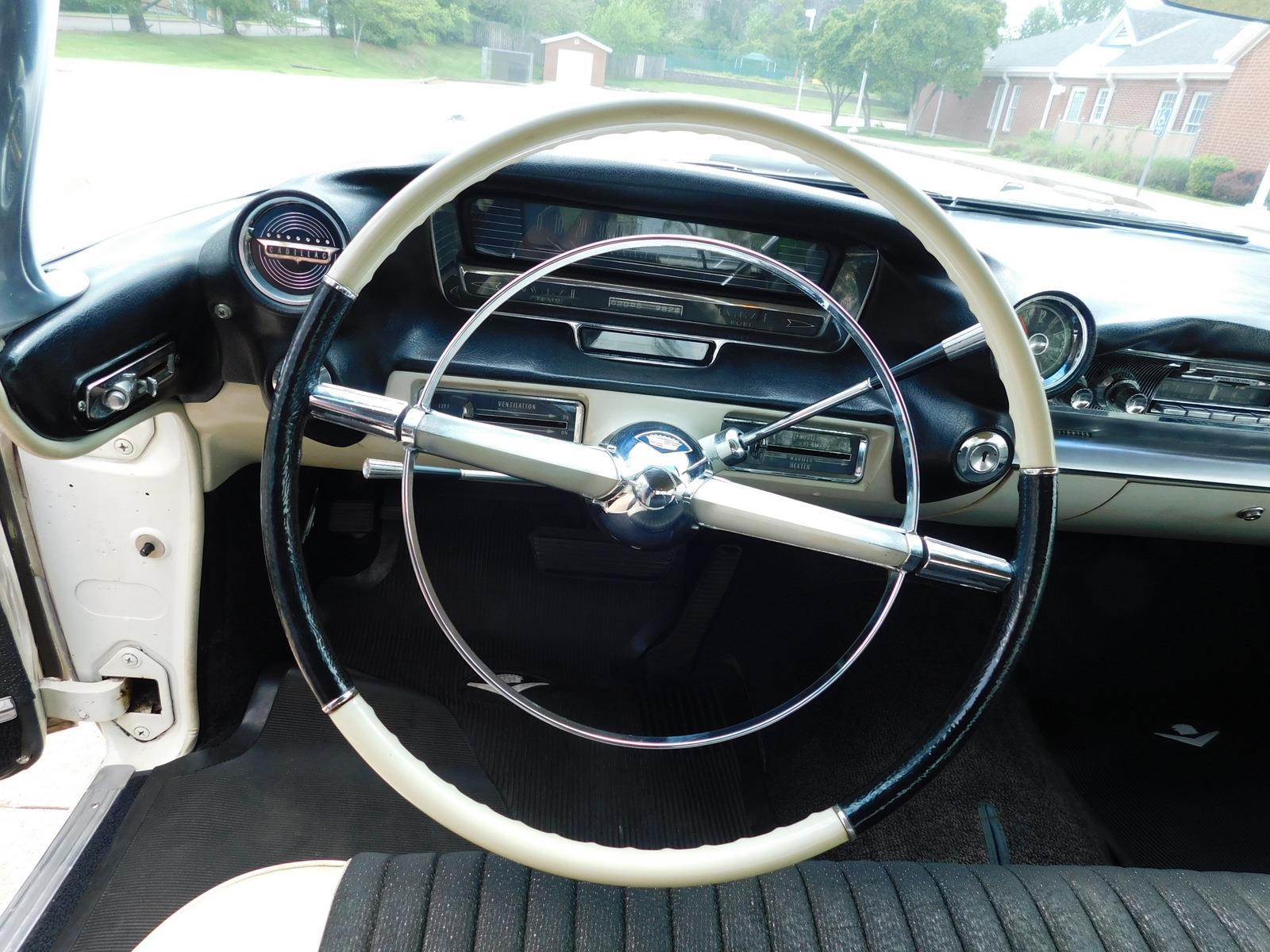Cadillac-SERIES-62-1959-33