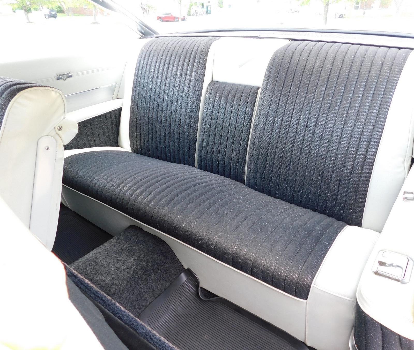 Cadillac-SERIES-62-1959-36