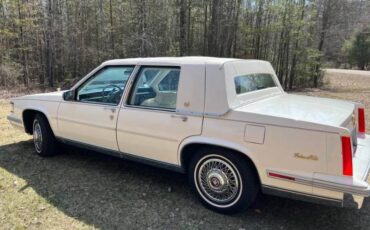 Cadillac-Sedan-deville-1988-white-3