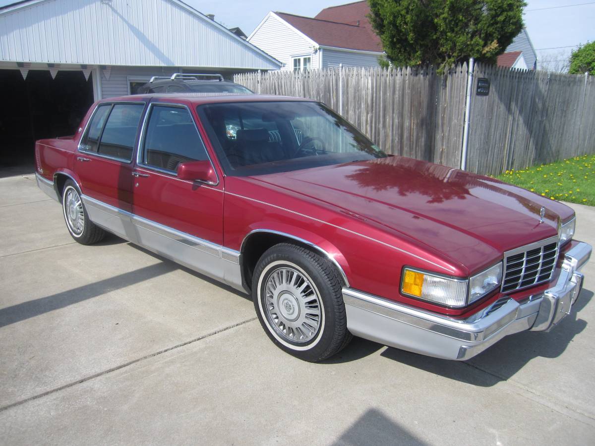 Cadillac-Sedan-deville-1993-red-2
