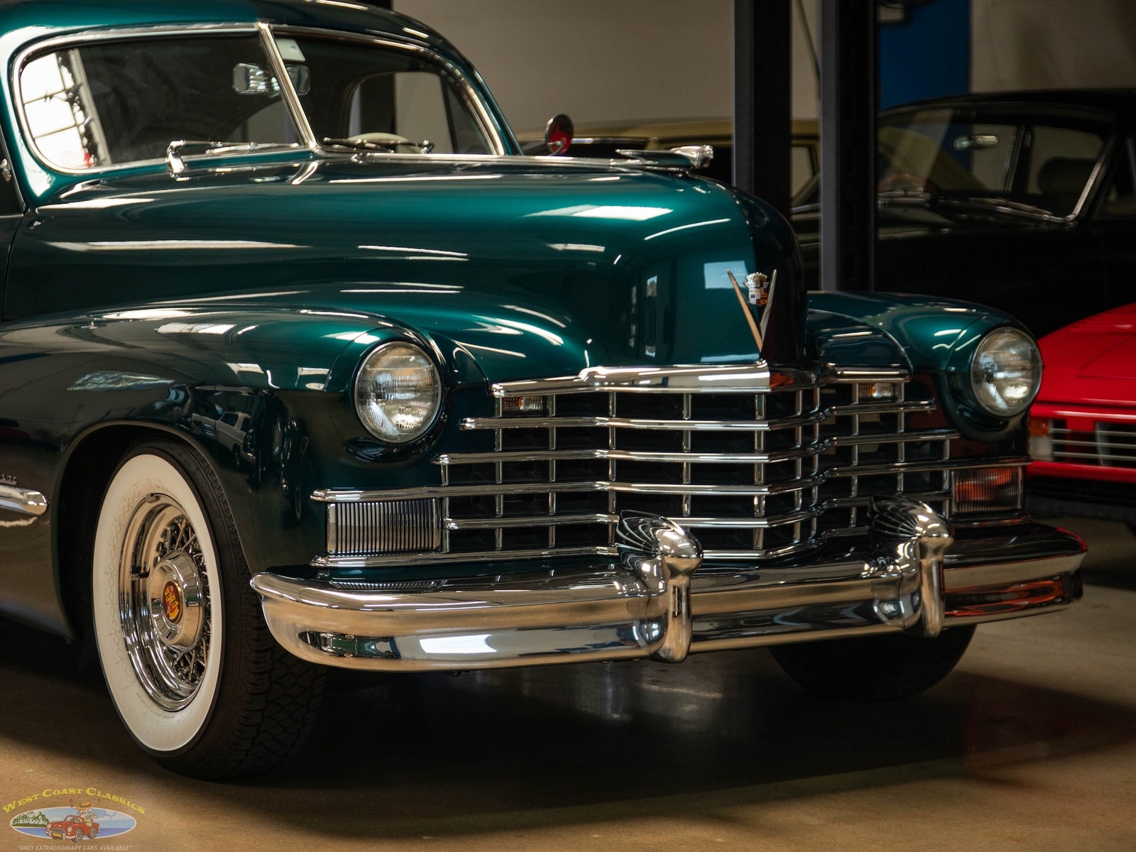 Cadillac-Series-61-Custom-LS-V8-1946-2-Door-Coupe-11