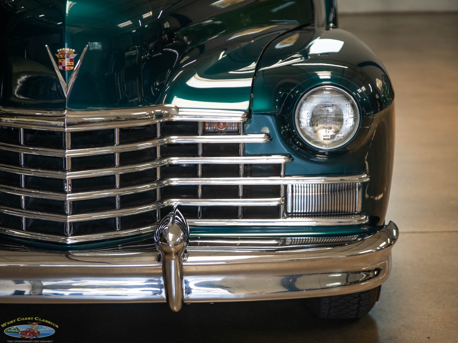 Cadillac-Series-61-Custom-LS-V8-1946-2-Door-Coupe-15